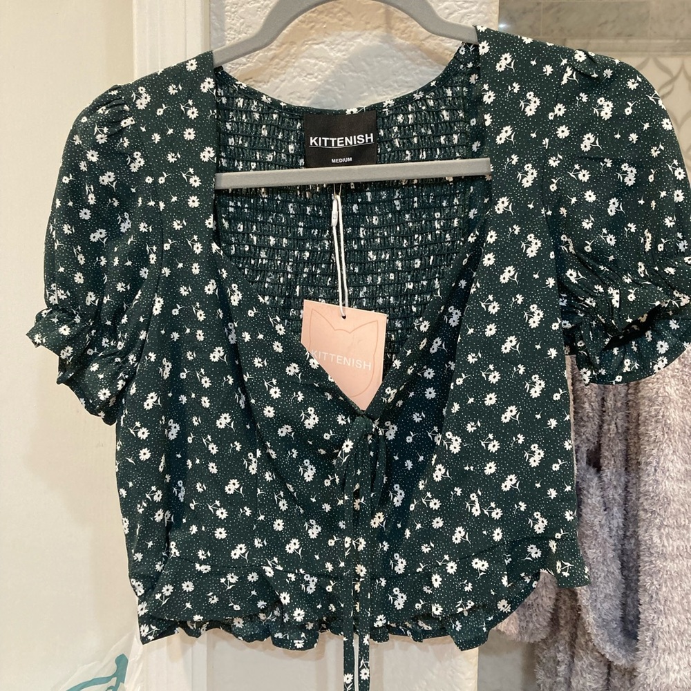 Kittenish green floral crop top